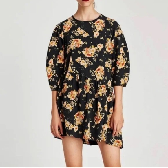 Zara dress with shorts underneath and asymmetrical cut! - Picture 1 of 7